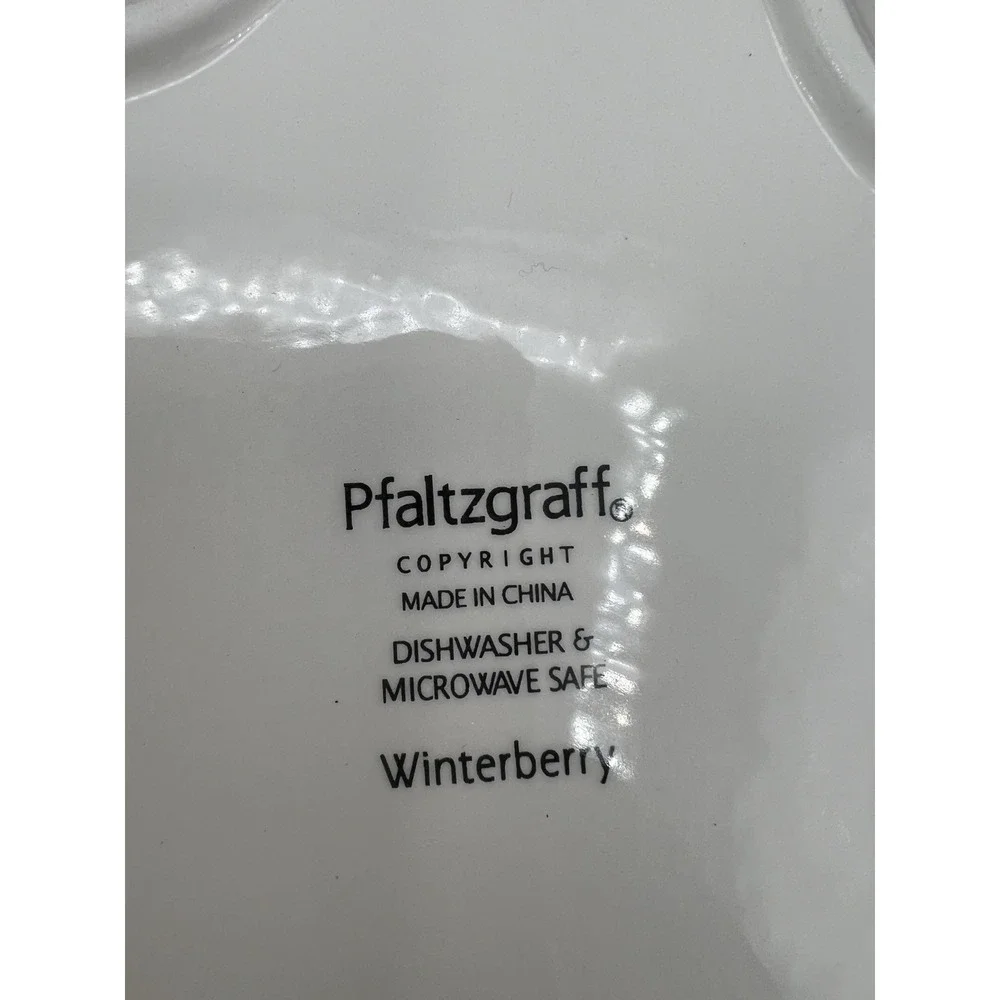 Pfaltzgraff Winterberry Star Shaped‎ Plate Of Sharing for Gifting with Treats